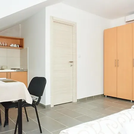 公寓 Sakota Family House *