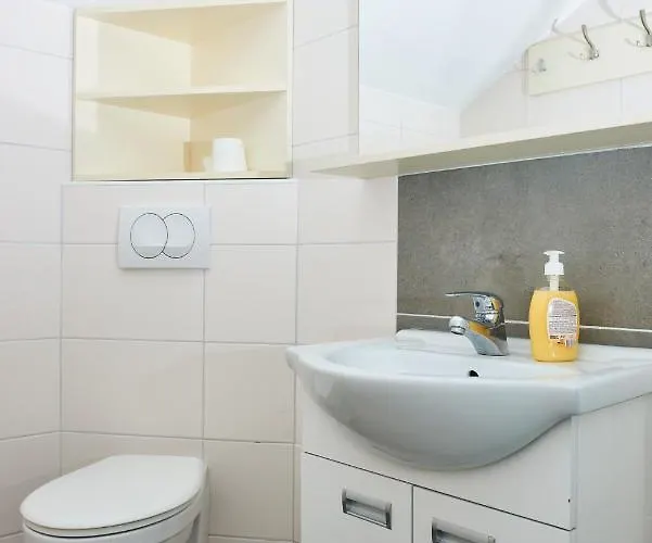 Lejlighed Sakota Family House