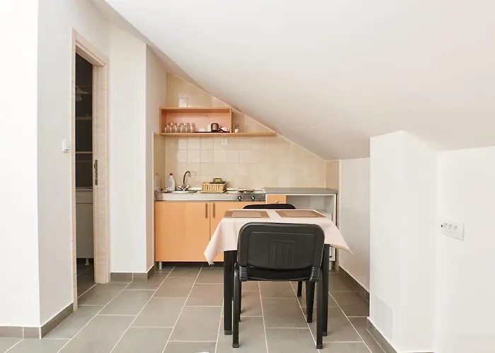 Lejlighed Sakota Family House *